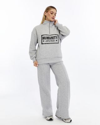 OUZ FASHION-OUZ TEKST�L SAN. VE T�C. LTD. �T�. - 2017 y�l�nda �stanbul�da kurulan OUZ Tekstil,  bug�n Merter toptan kad�n giyim sekt�r�n�n lider mark