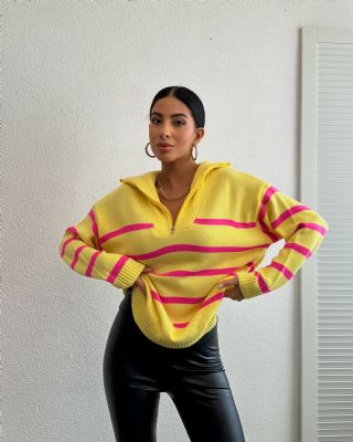 OUZ FASHION-OUZ TEKST�L SAN. VE T�C. LTD. �T�. - 2017 y�l�nda �stanbul�da kurulan OUZ Tekstil,  bug�n Merter toptan kad�n giyim sekt�r�n�n lider mark